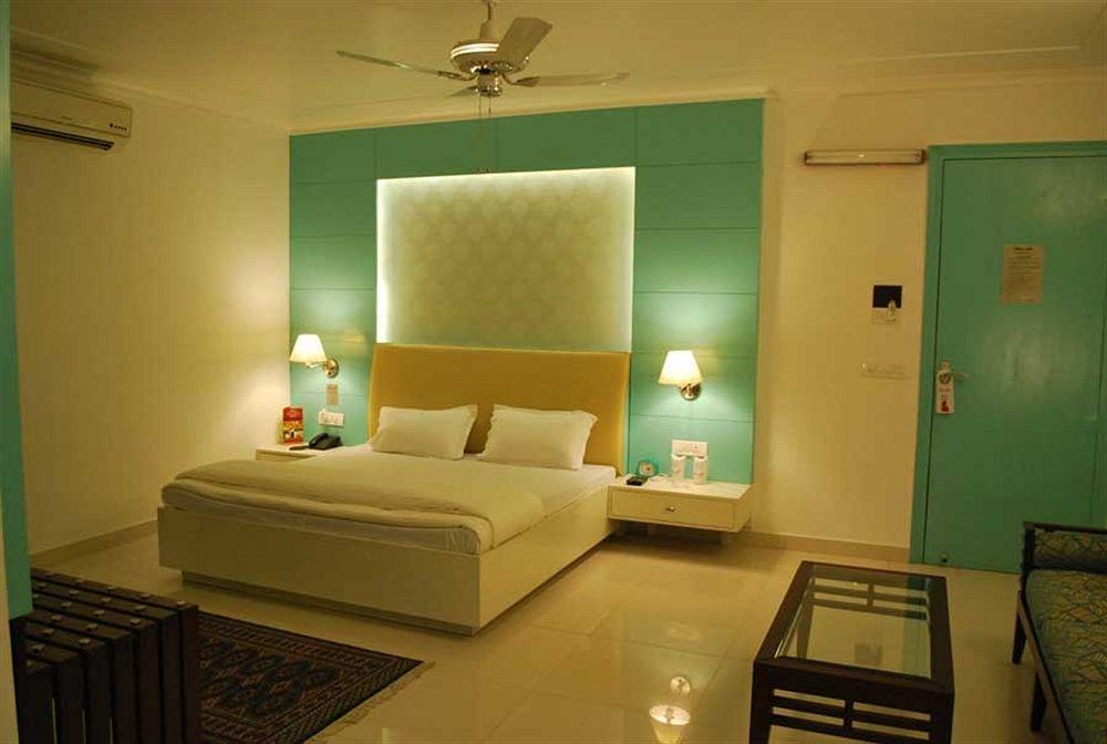 Hotel Arina Inn Neu-Delhi Exterior foto