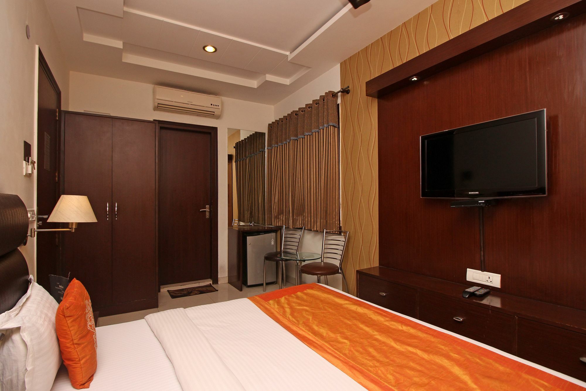 Hotel Arina Inn Neu-Delhi Exterior foto